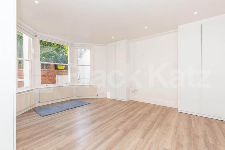 spacious well presented 2 bedroom garden flat a short walk to zone 2 station Tufnell Park Road, Tufnell park
